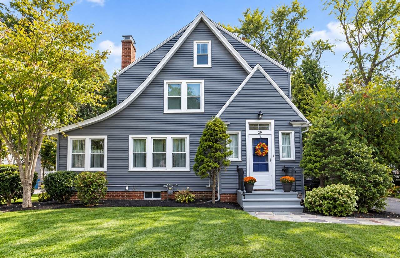 29 Rogers Ave - Photo 1