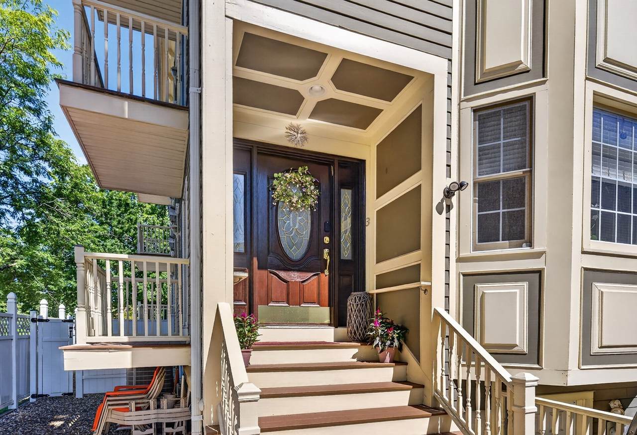 1328 Broadway - Photo 1