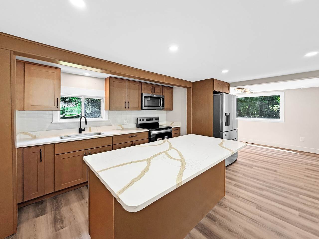 89 Goodale St - Photo 1