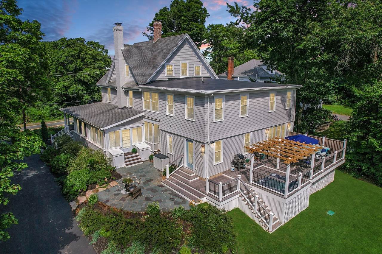 65 Warren Ave - Photo 1
