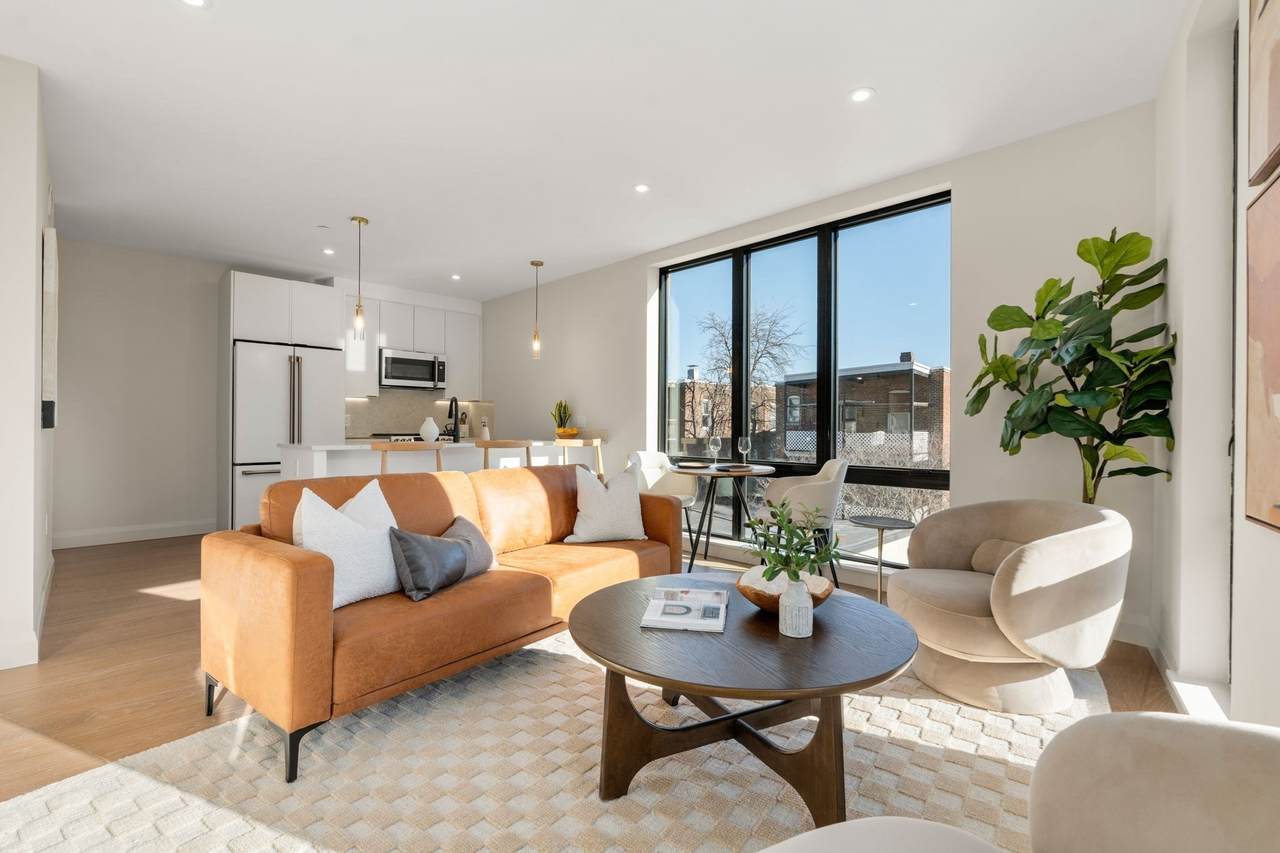 100 Lincoln Street - Photo 1