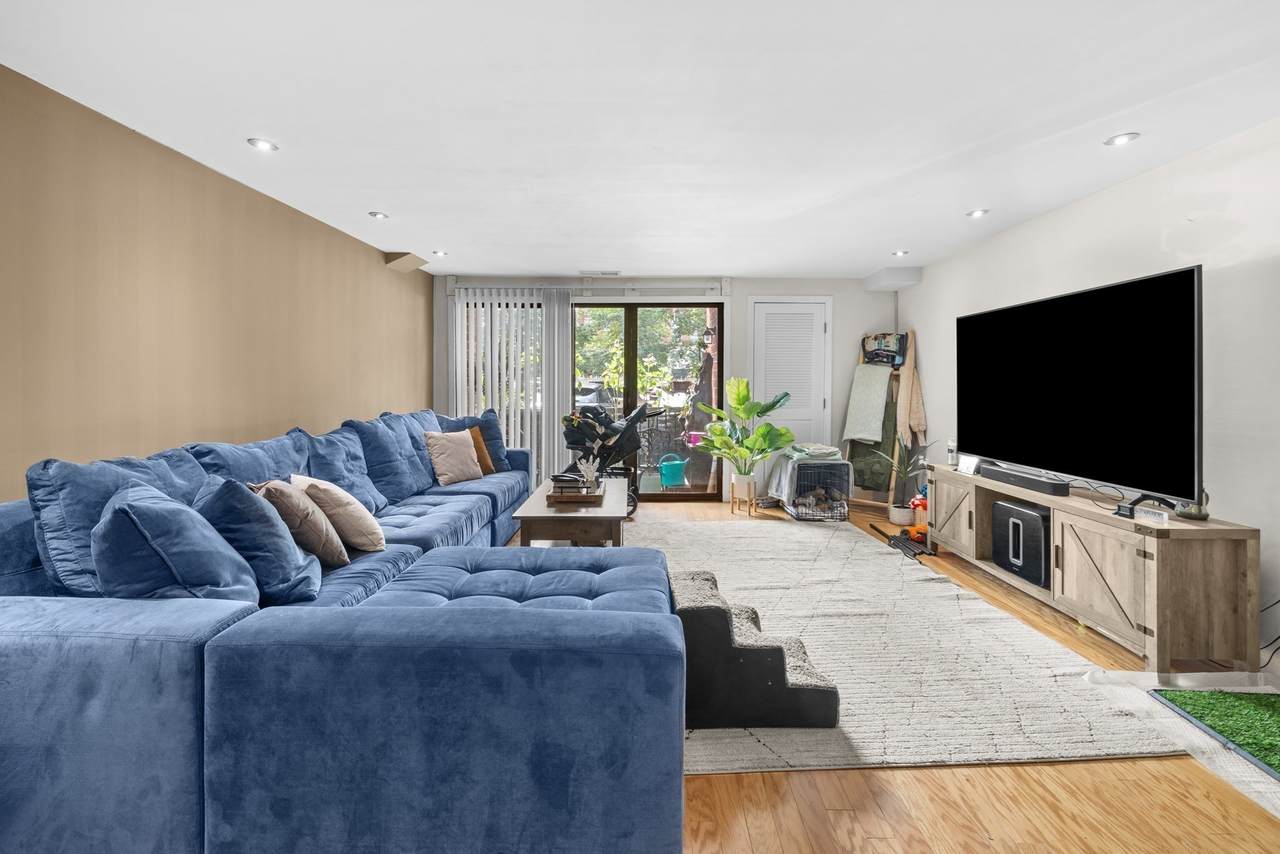 30 Revere Beach Pkwy - Photo 1