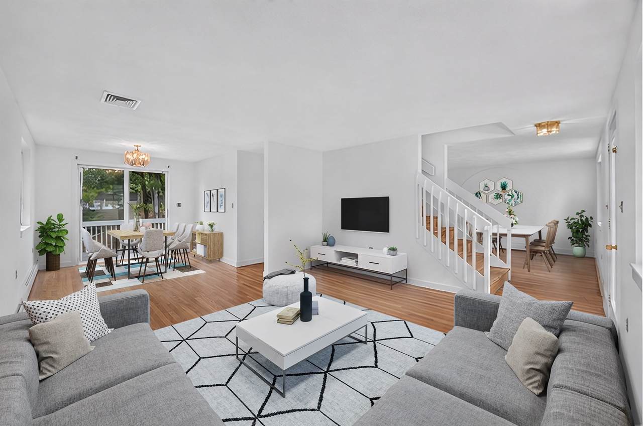 74 Loomis - Photo 1