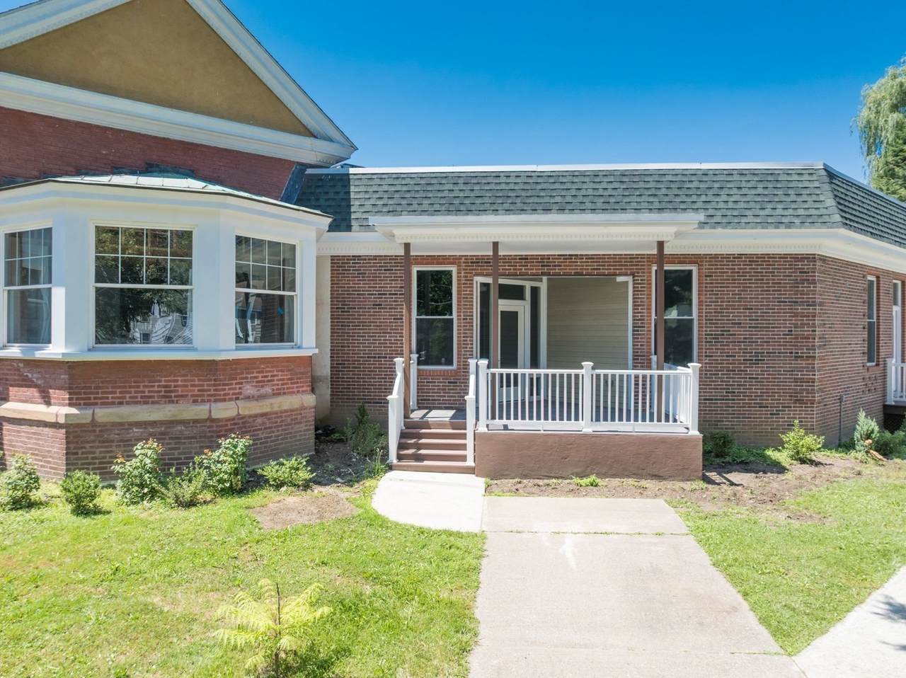 27 Bardwell St. - Photo 1
