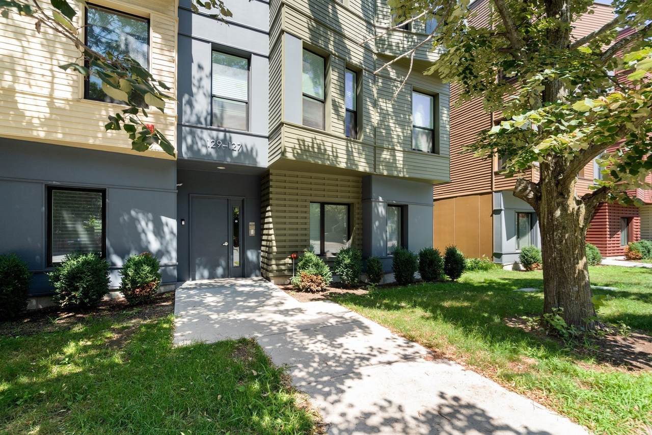 127 Hyde Park - Photo 1