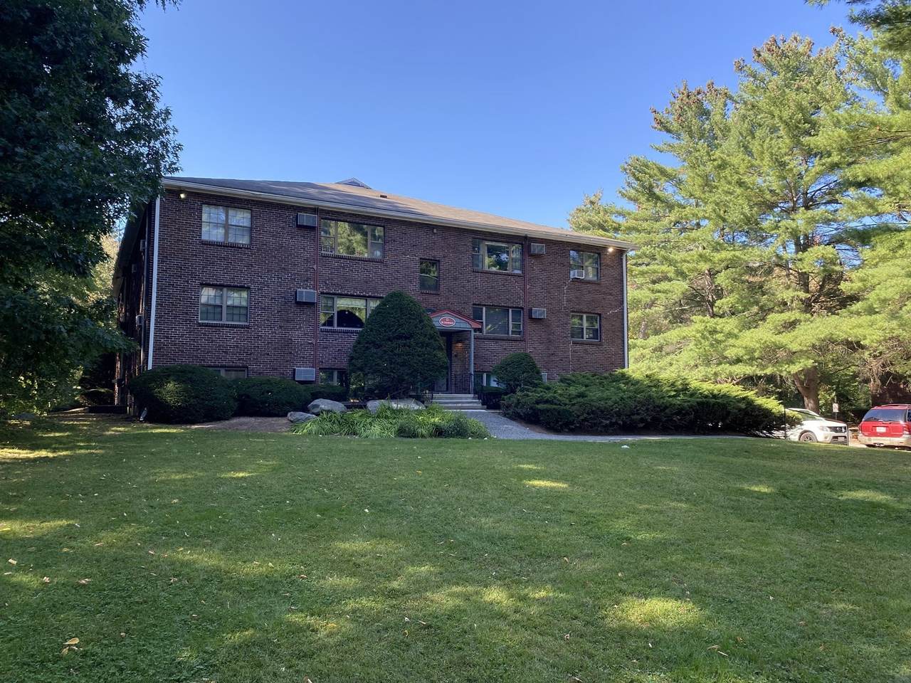 35 Swanson Court - Photo 1