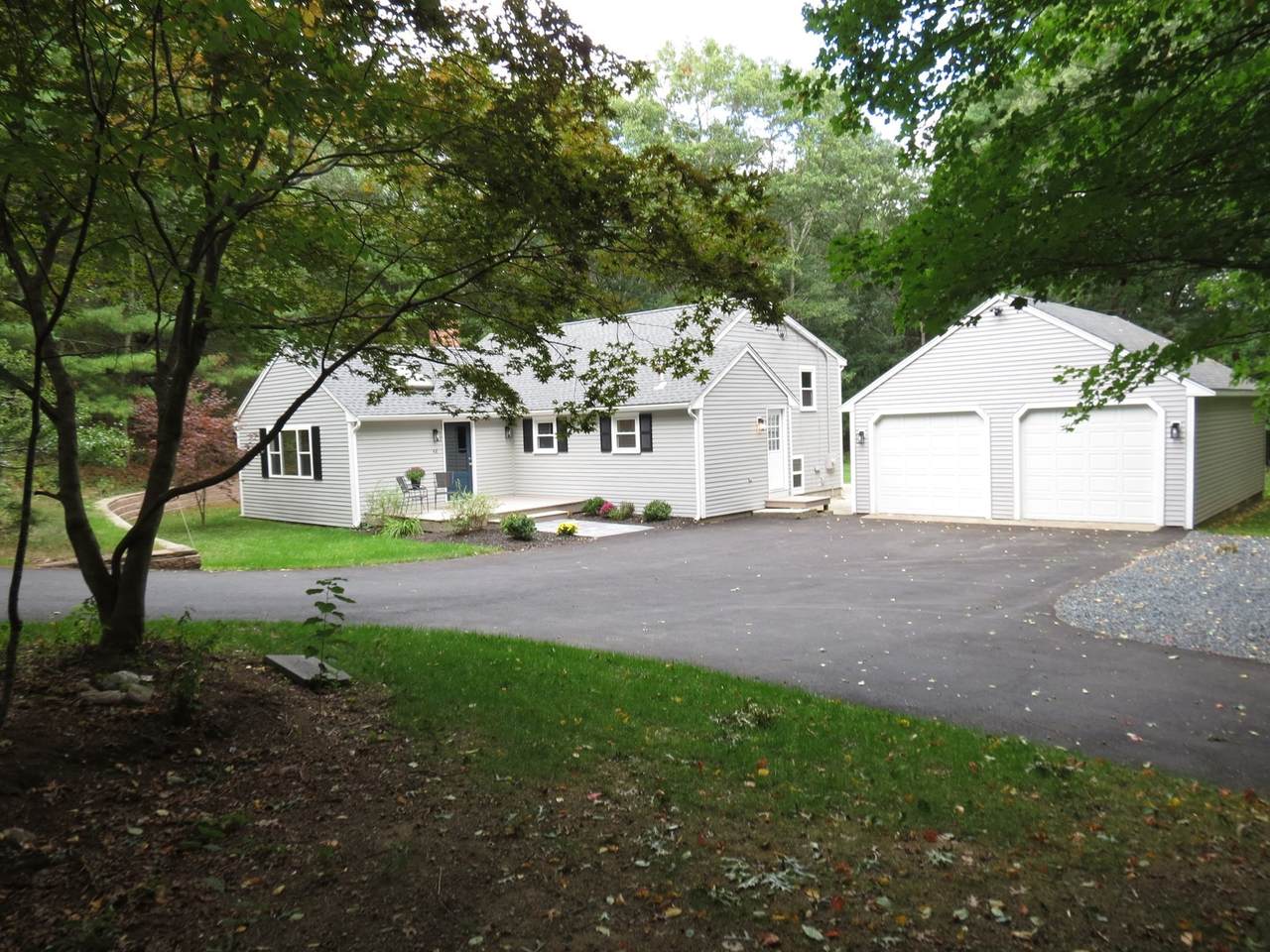48 Grove St - Photo 1