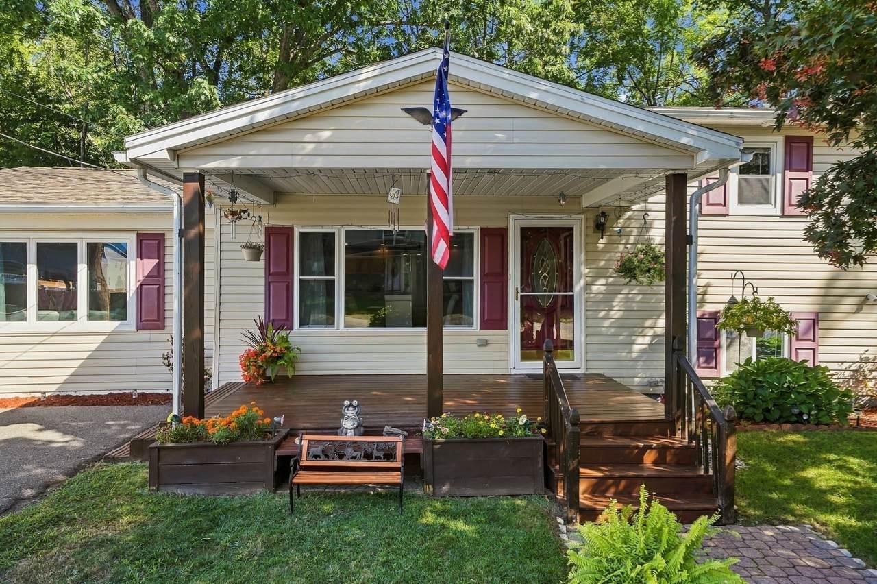 32 Alvin Street - Photo 1