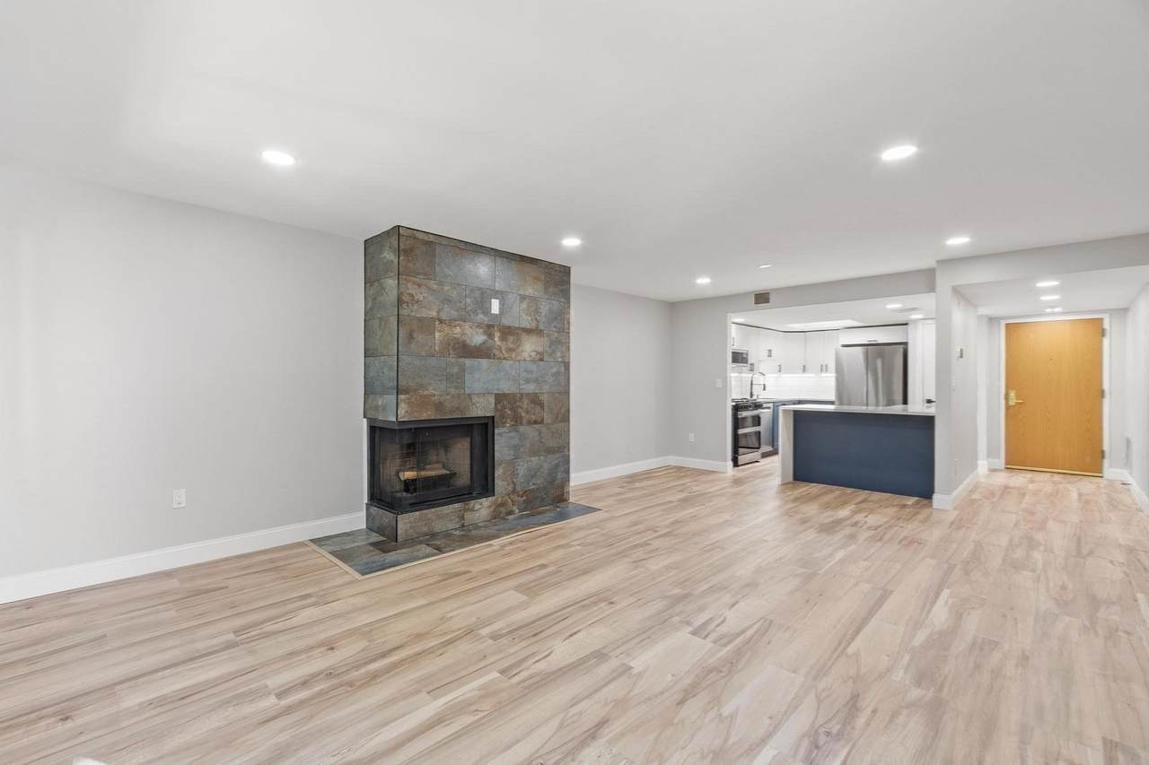 487 Place Ln - Photo 1
