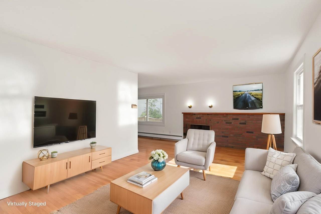 21 Goldsmith Ave - Photo 1