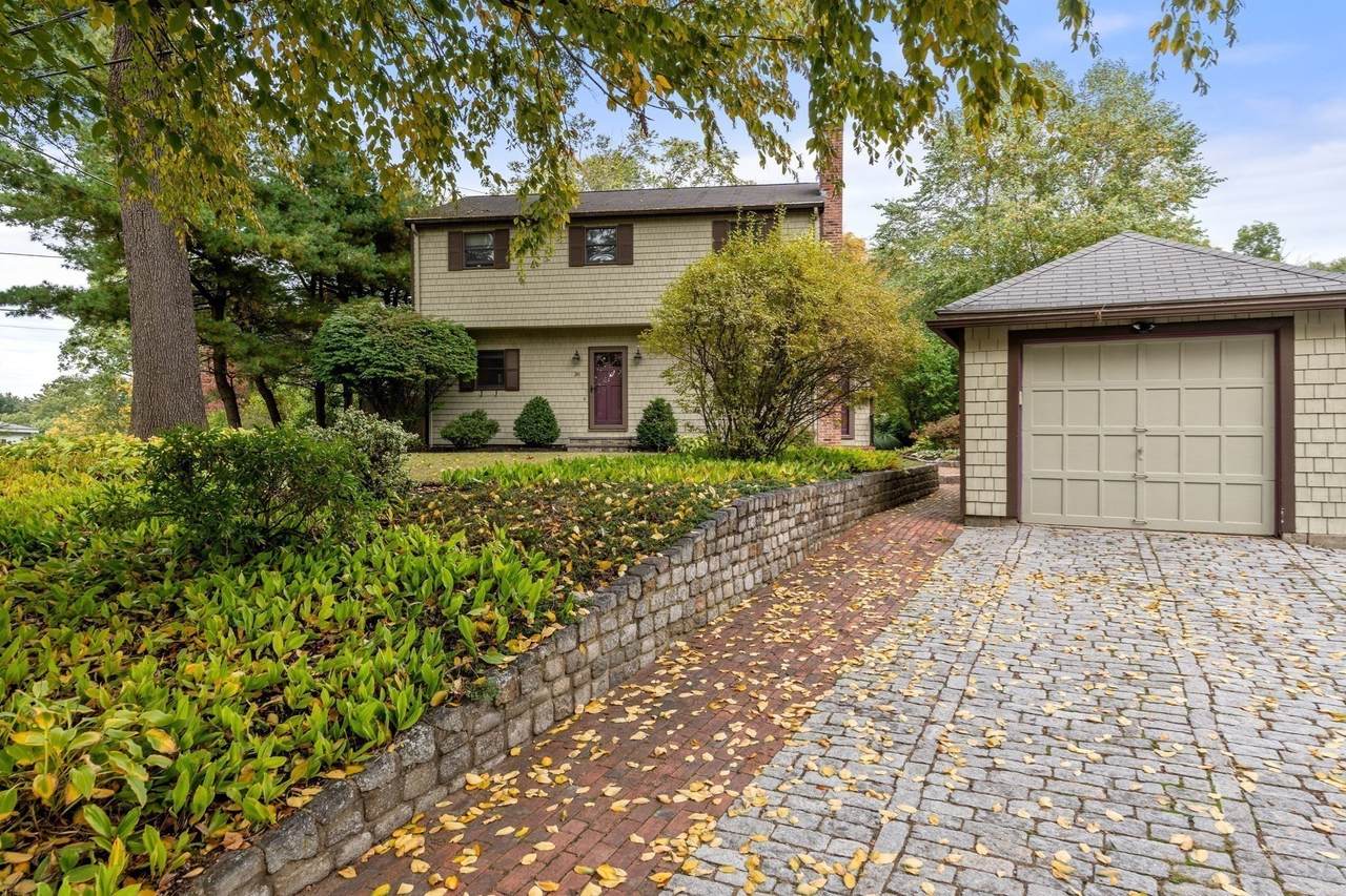 38 Hawthorne Rd - Photo 1