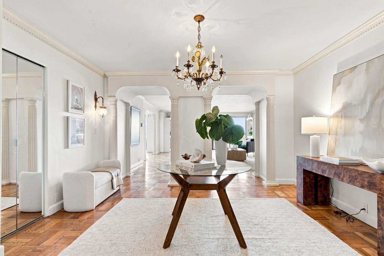 180 Beacon Street - Photo 1