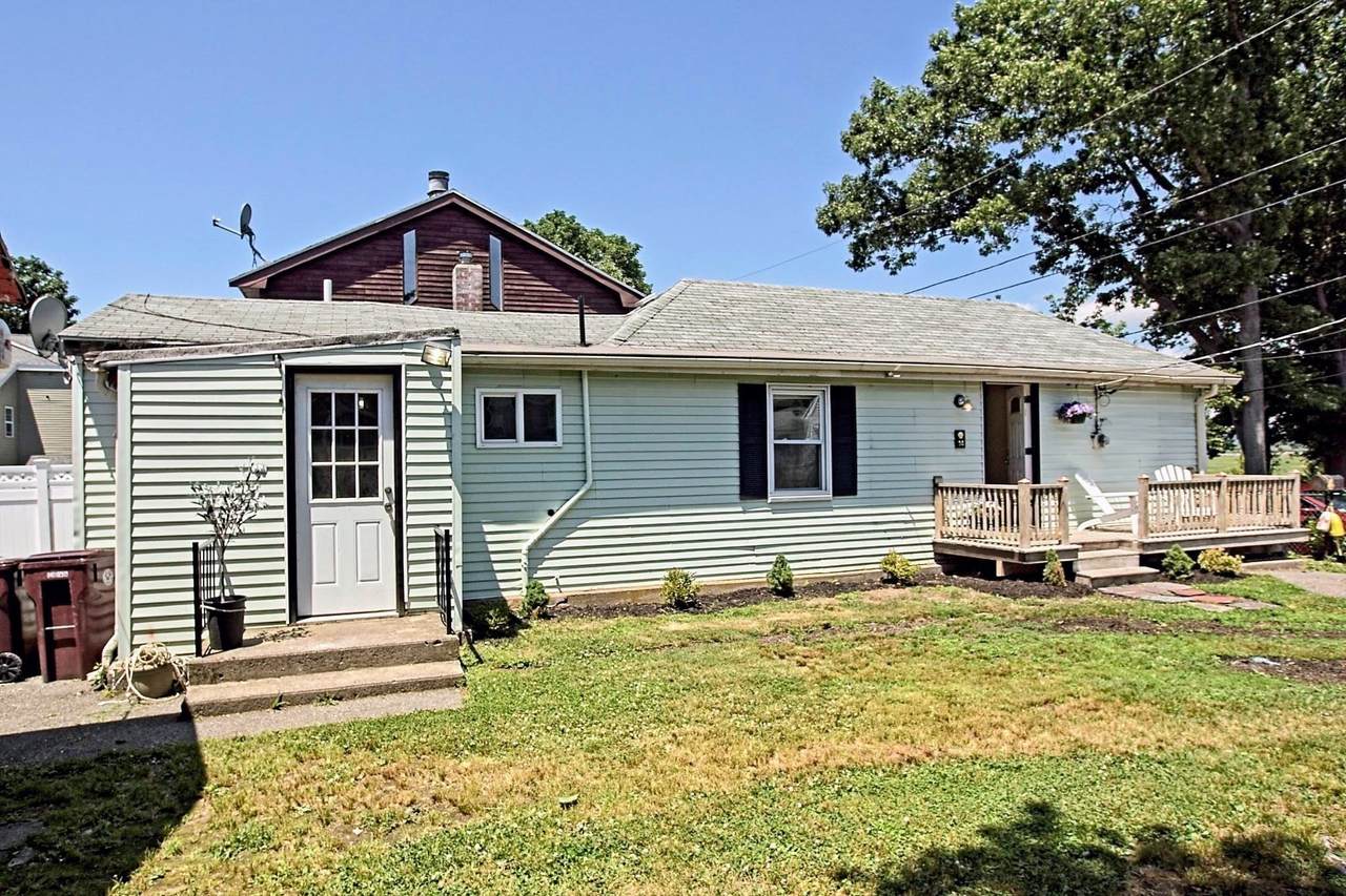 14 Putnam Rd - Photo 1