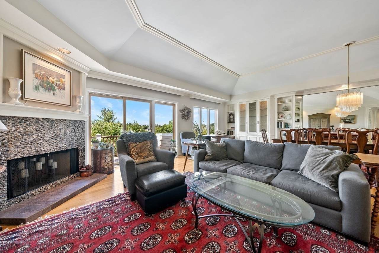 85 Algonquin Road - Photo 1