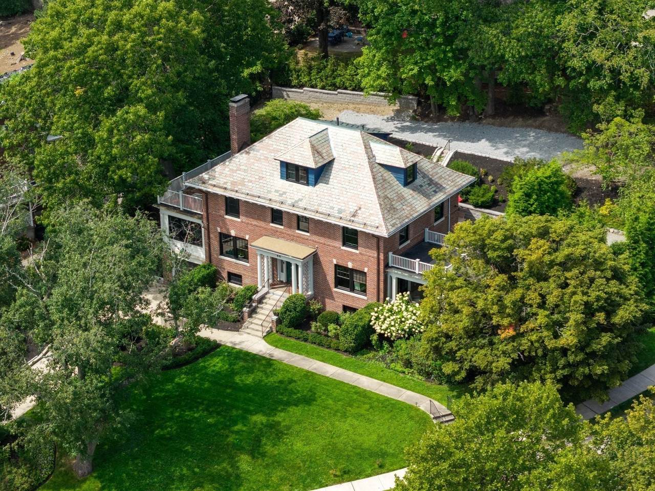 44 Adams Avenue - Photo 1