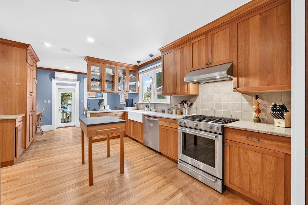 33 Union St - Photo 1