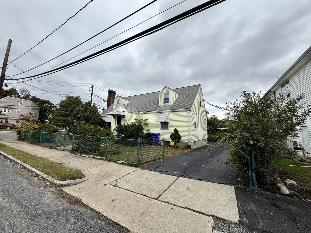 19 Brookdale Rd - Photo 1