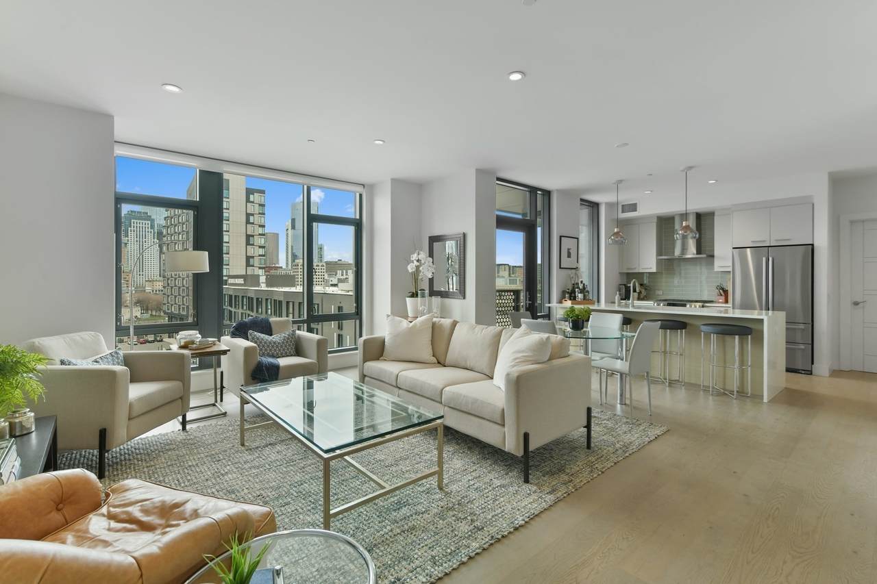 40 Traveler St - Photo 1