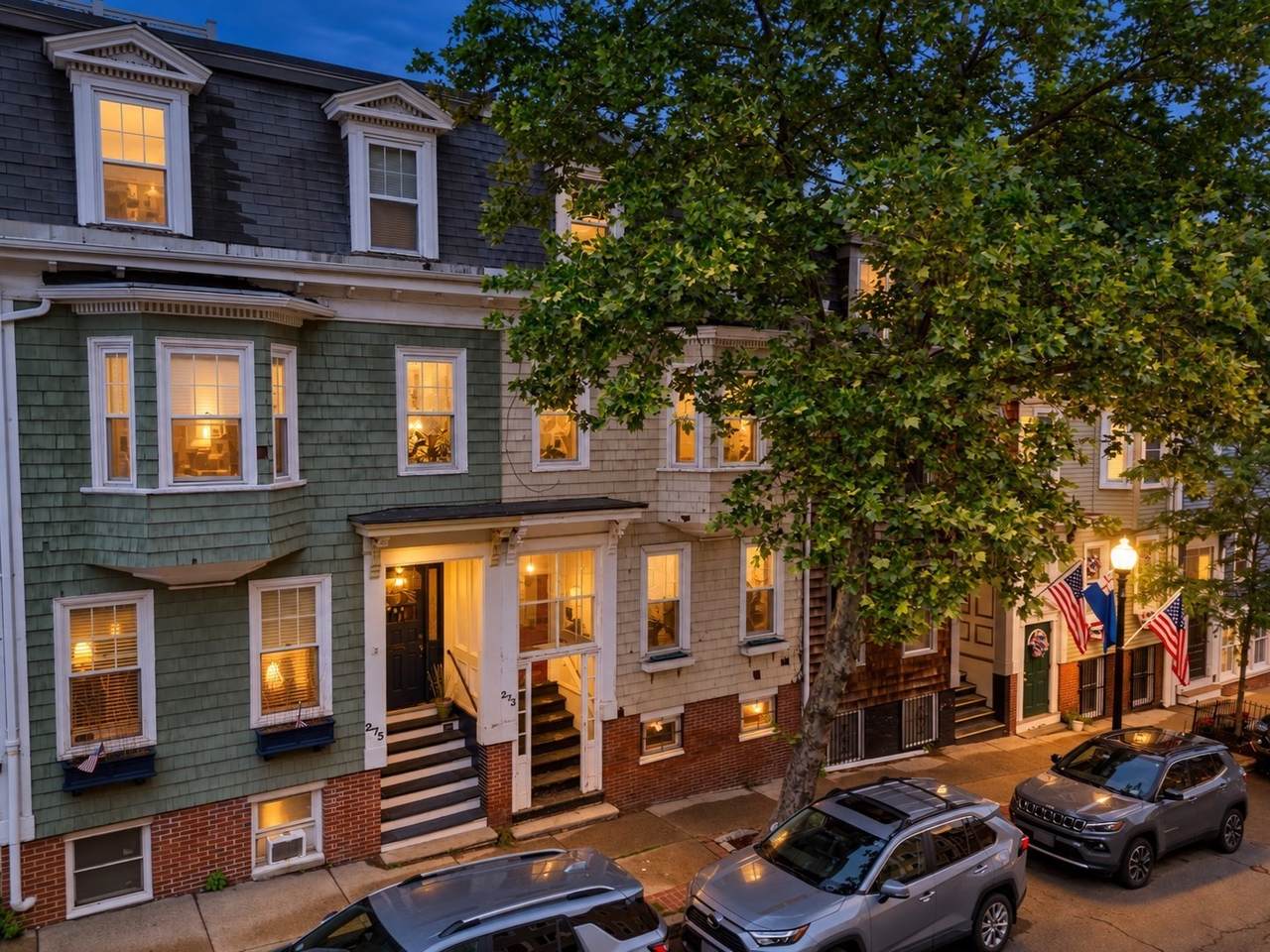 273 Bunker Hill St - Photo 1