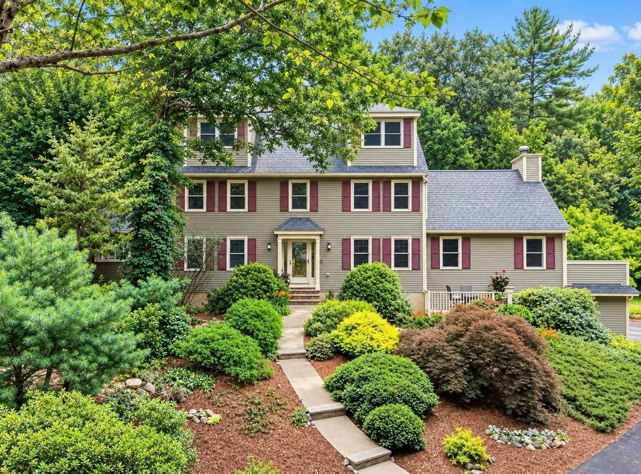 19 Pheasant Lane - Photo 1