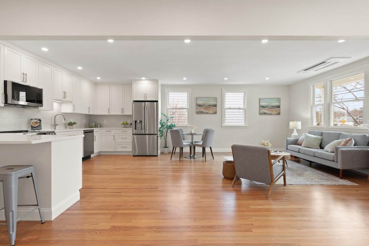 158 Waverley Street - Photo 1
