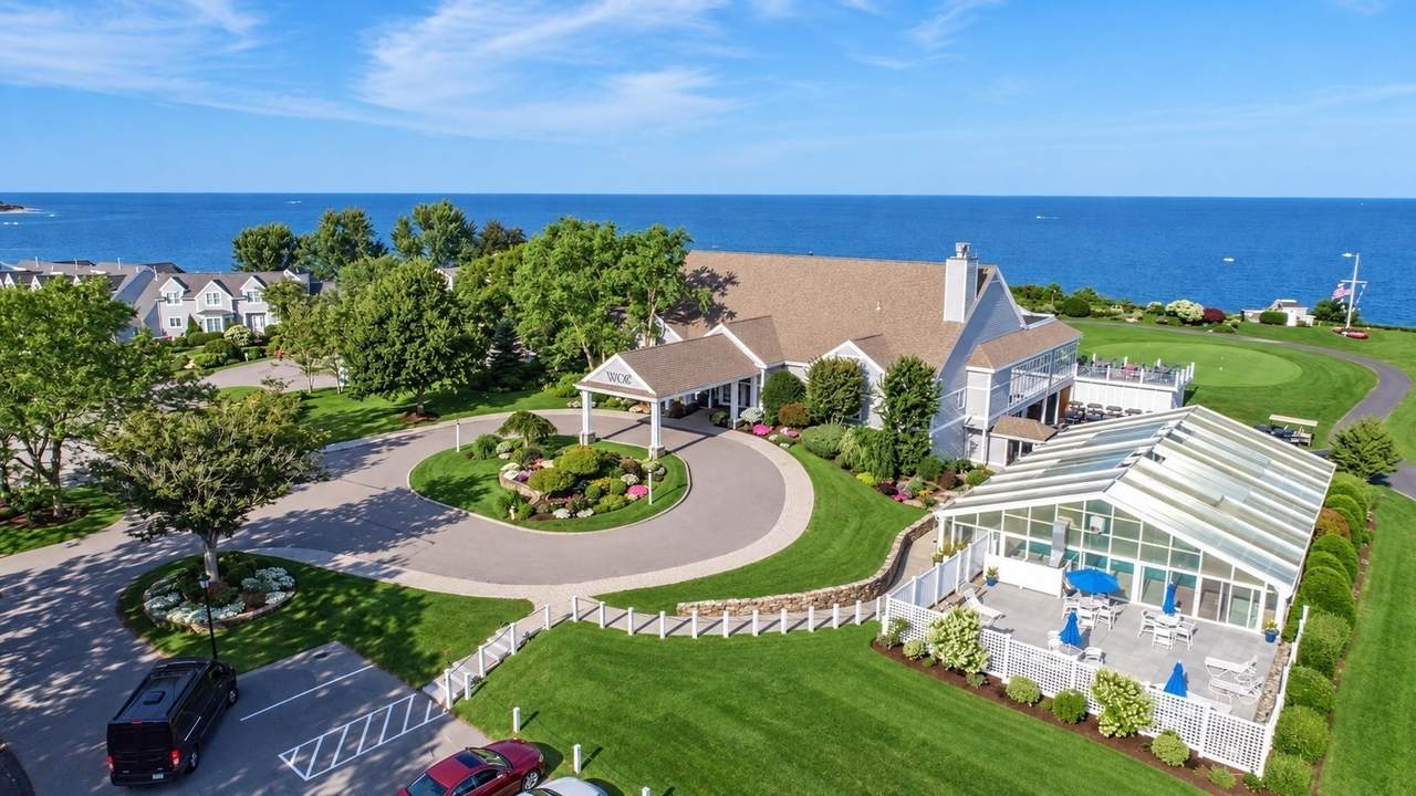 42 Fairway Dr - Photo 1