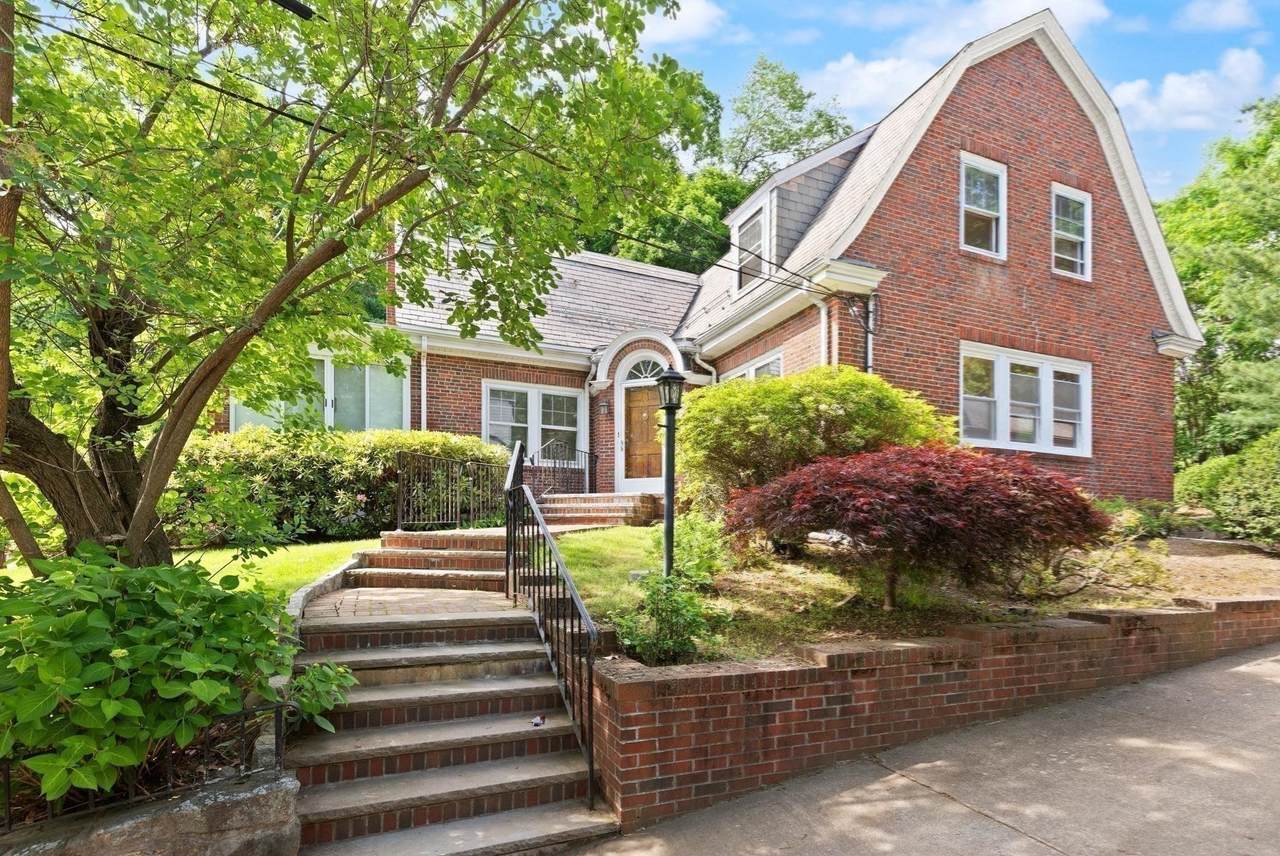 35 Arden Road - Photo 1