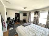 914 Dorchester Ave - Photo 4