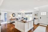 25 Glover Square - Photo 18