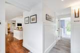 25 Glover Square - Photo 22