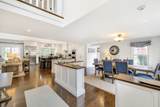 25 Glover Square - Photo 9
