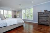 113 Hunnewell Street - Photo 17
