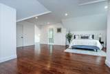 113 Hunnewell Street - Photo 21
