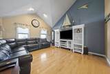 17 Edward Dr - Photo 2