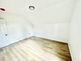 260 Chestnut St - Photo 10