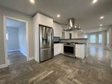 13 Lexington St - Photo 4