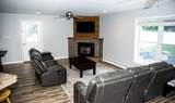 1795 Bay Street - Photo 3