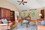 330 Green St - Photo 14