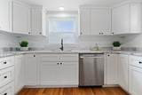 33 Gates Ave - Photo 6