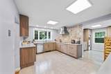 12 Kew Road - Photo 11