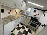 370 Pleasant St - Photo 11