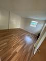 370 Pleasant St - Photo 8