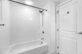 910 Beacon - Photo 27