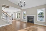 194 Taunton Ave - Photo 15