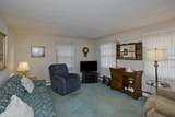 102 Saint Lawrence Ave - Photo 10