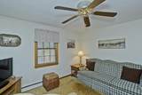 102 Saint Lawrence Ave - Photo 13