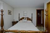102 Saint Lawrence Ave - Photo 17