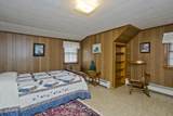 102 Saint Lawrence Ave - Photo 22