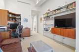 360 Newbury St - Photo 18