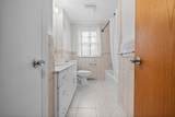 114 Newbury St - Photo 18